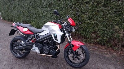 F800R_k.jpg