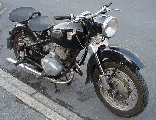 adler05022501.jpg