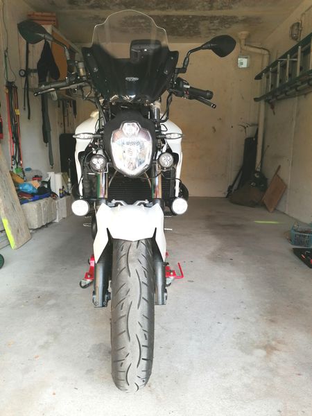 F800R-2.jpg