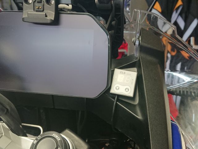 BMW F 850 GS 2020- Display neben dem Tacho.jpg