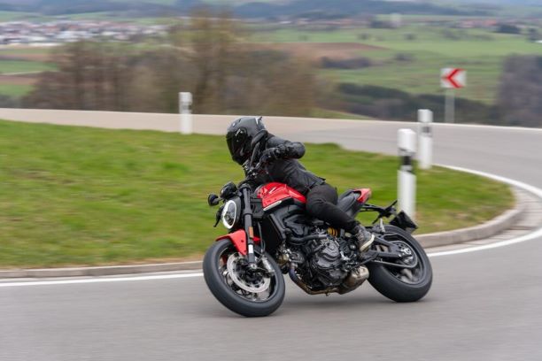 Ducati_Monster_2021 V. T.jpg